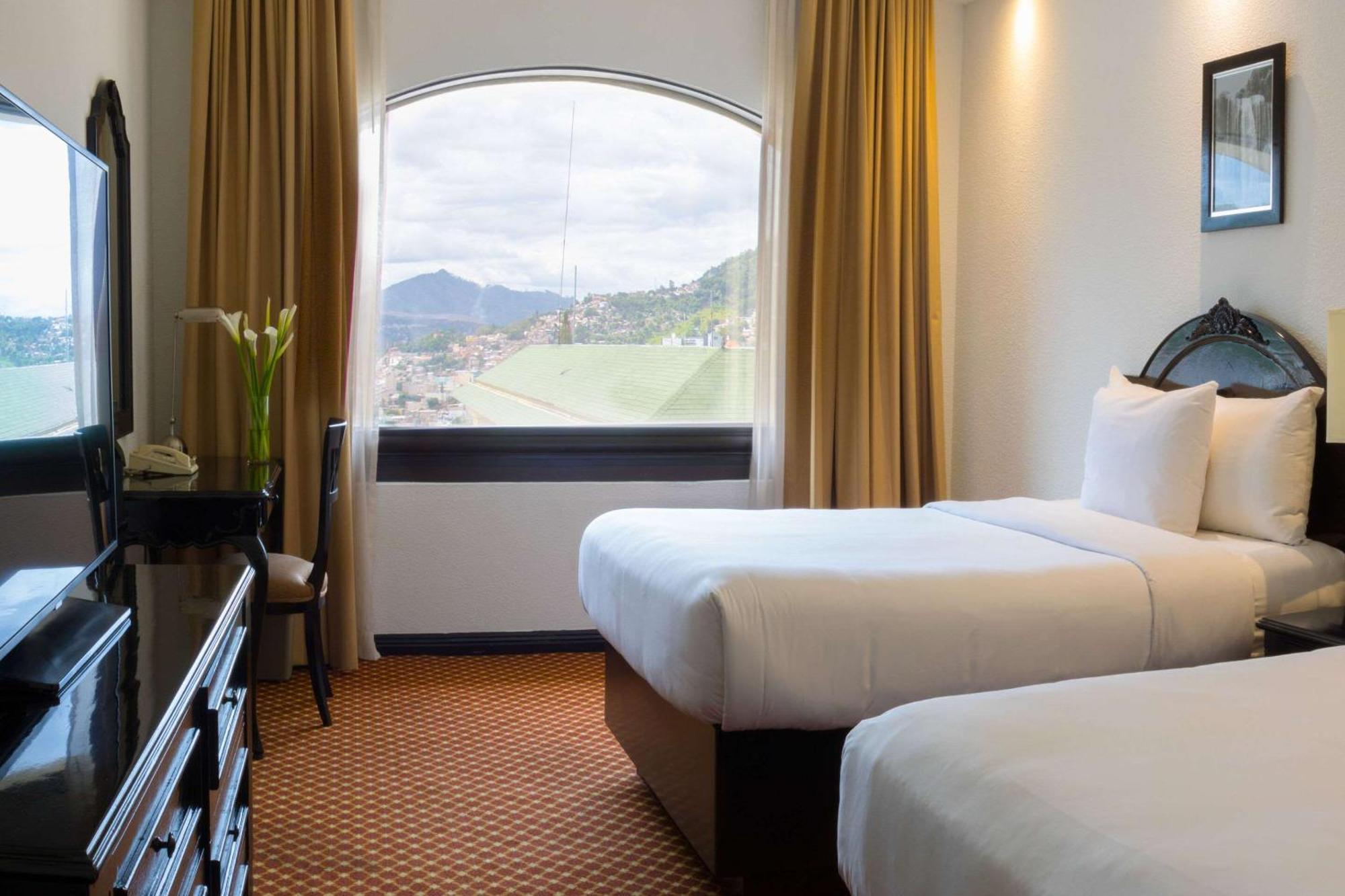Clarion Hotel Real Tegucigalpa Esterno foto